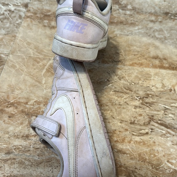 Nike play shoes - Picture 4 of 5